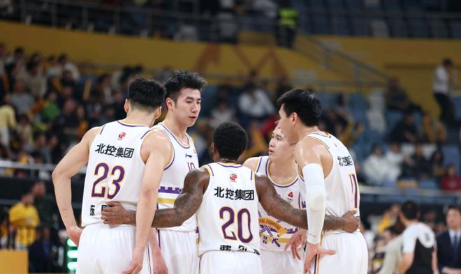 海南男篮在较量中成功逆袭对手的简单介绍 海南男篮在较量中成功逆袭对手的简单介绍