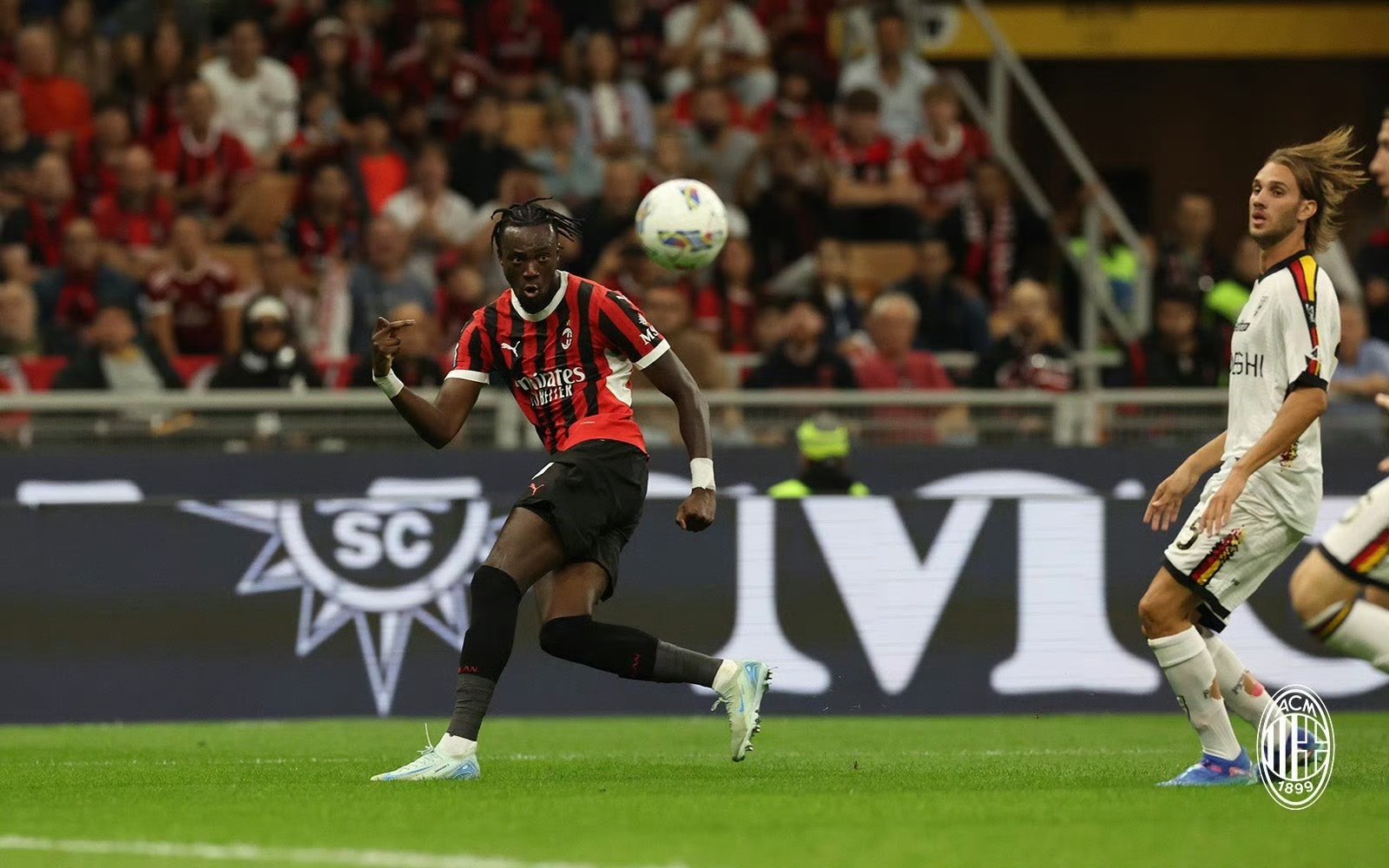 AC米兰迎来连胜,球队正值巅峰状态! AC米兰迎来连胜,球队正值巅峰状态!