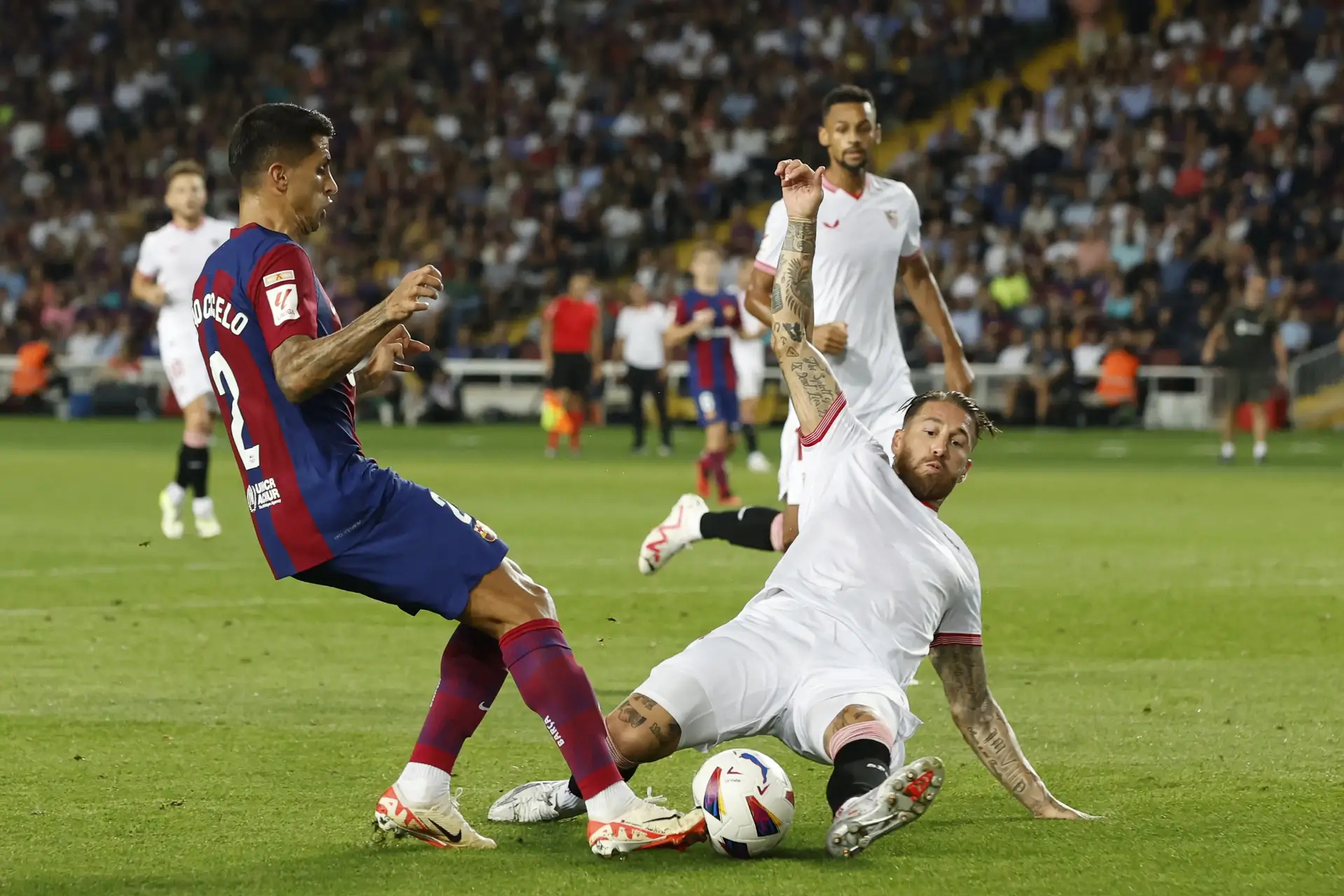 开云体育-包含塞维利亚再获胜利，欲夺得冠军宝座的词条