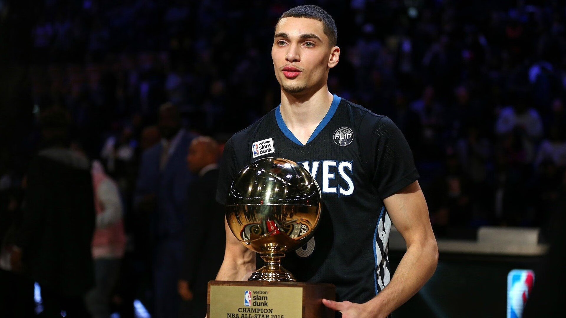 横扫奥兰多，字母哥化身跨界天神助新疆掀翻魔术