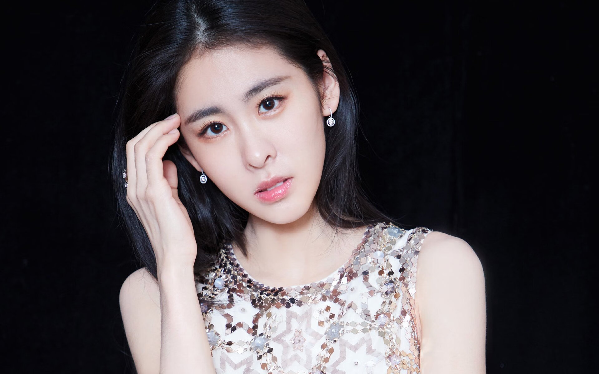 开云体育入口-天幕寒光,吉林队以凡人之躯斩落巨人广厦,爱德华兹这柄淬火之刃