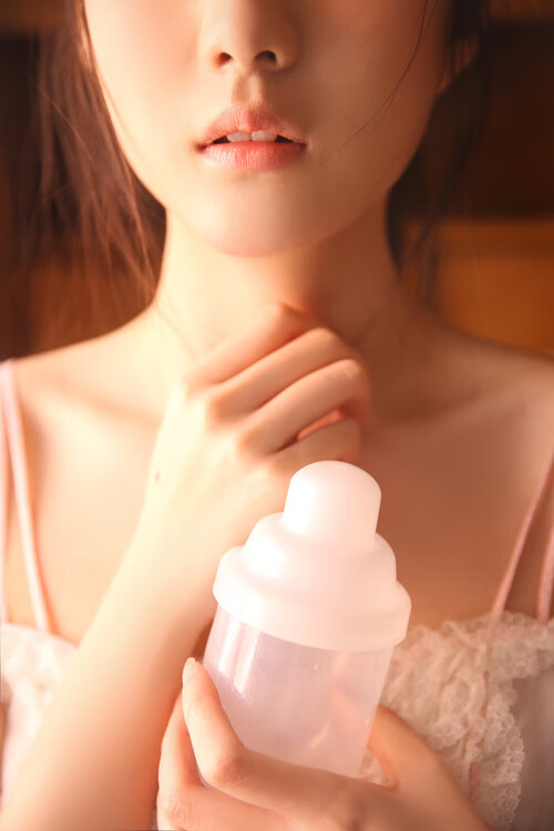 时间裂隙,当F1的火焰在巴林点燃,曼城的引擎于曼彻斯特轰鸣