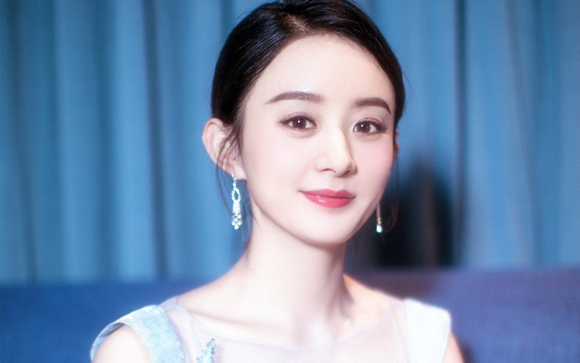 开云体育平台APP-下面，我们先扩展思维，拟定一个文章标题，再根据标题完成这篇充满唯一性的文章